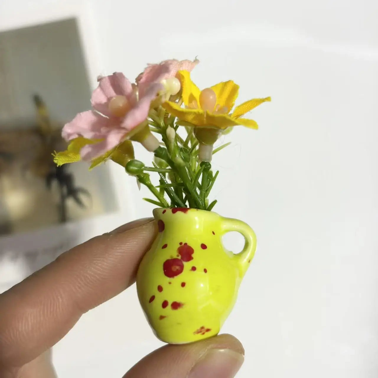 Magnetic Mini Bud Vase Set | Cute Ceramic Fridge Magnets for Flowers, Kitchen Decor & Dopamine Home Decor